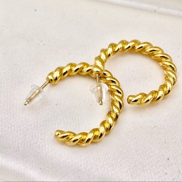 Classic Buttery Gold Tone Vintage Twisted Hoop Push Back Earrings - Picture 1 of 12